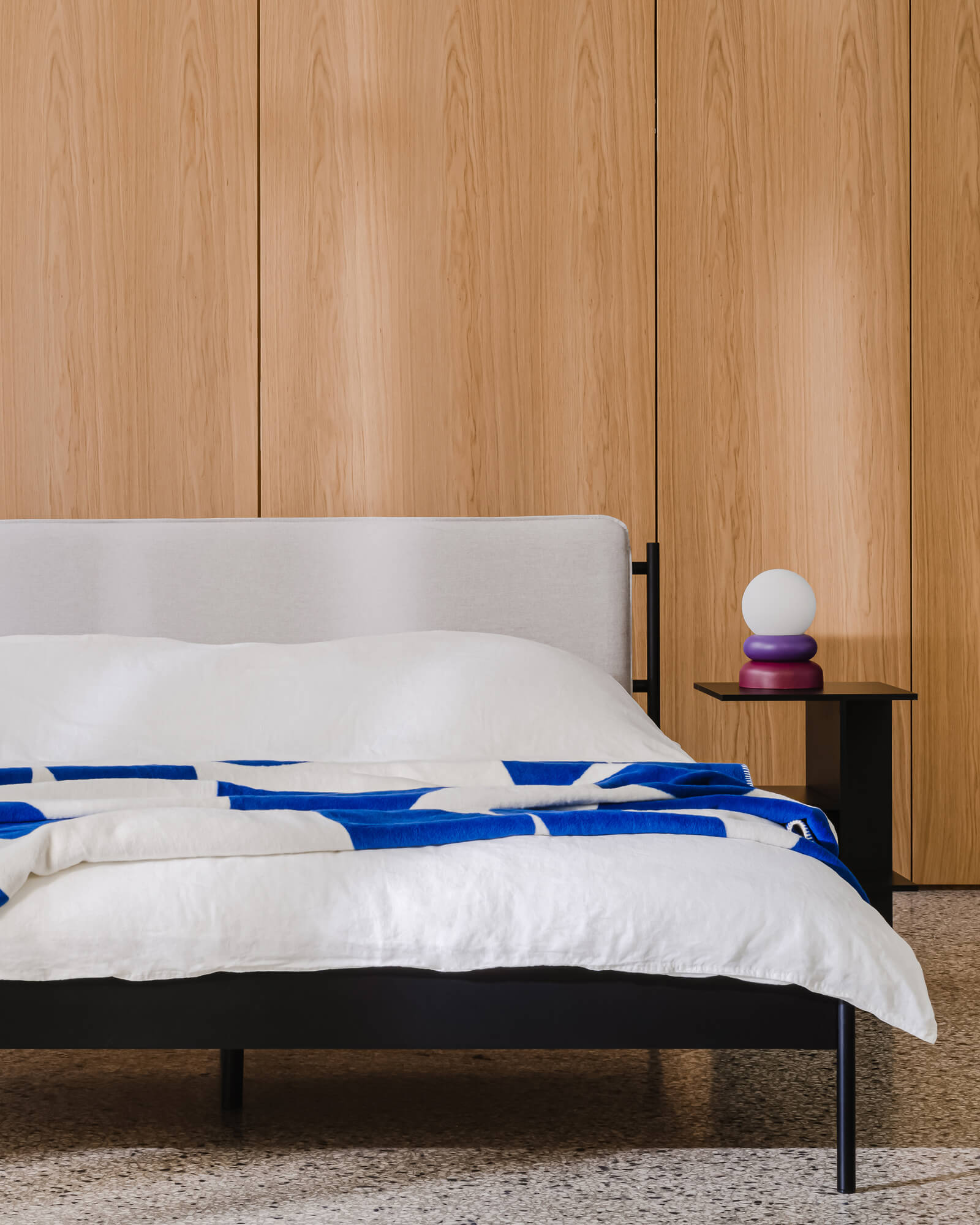 Eton Bed Basic Black