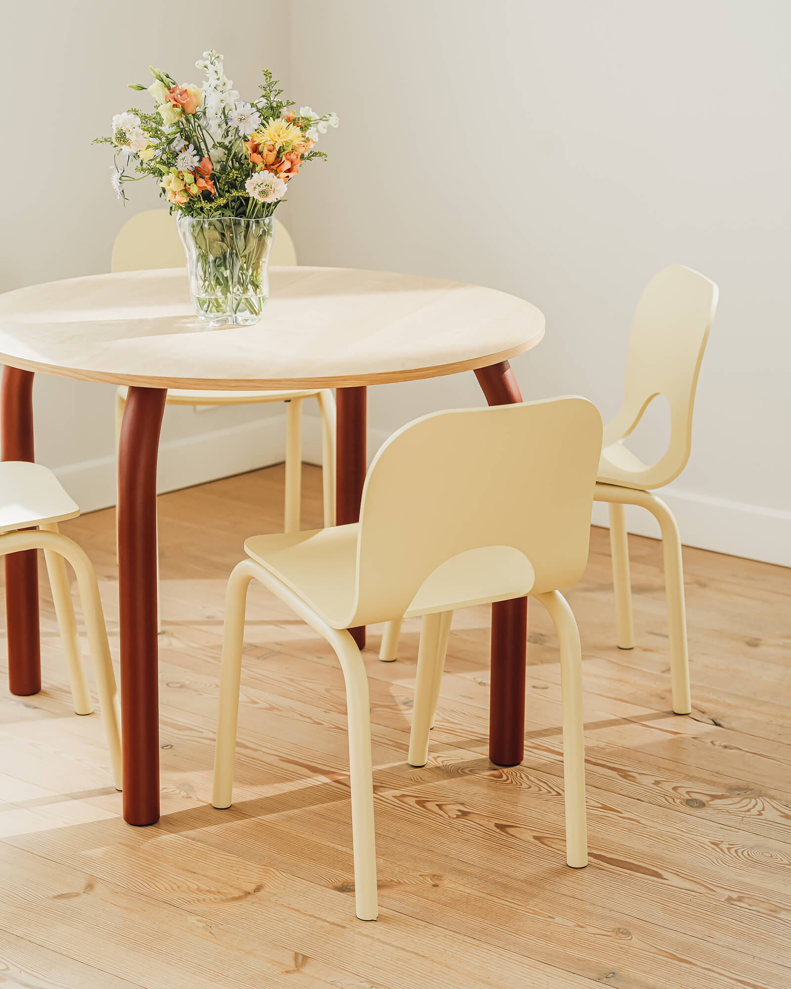 Meko Dining Table
