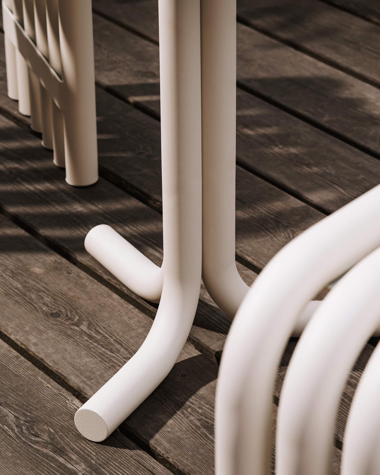 Nokk Cafe Table & 2x Kei Chair Bundle