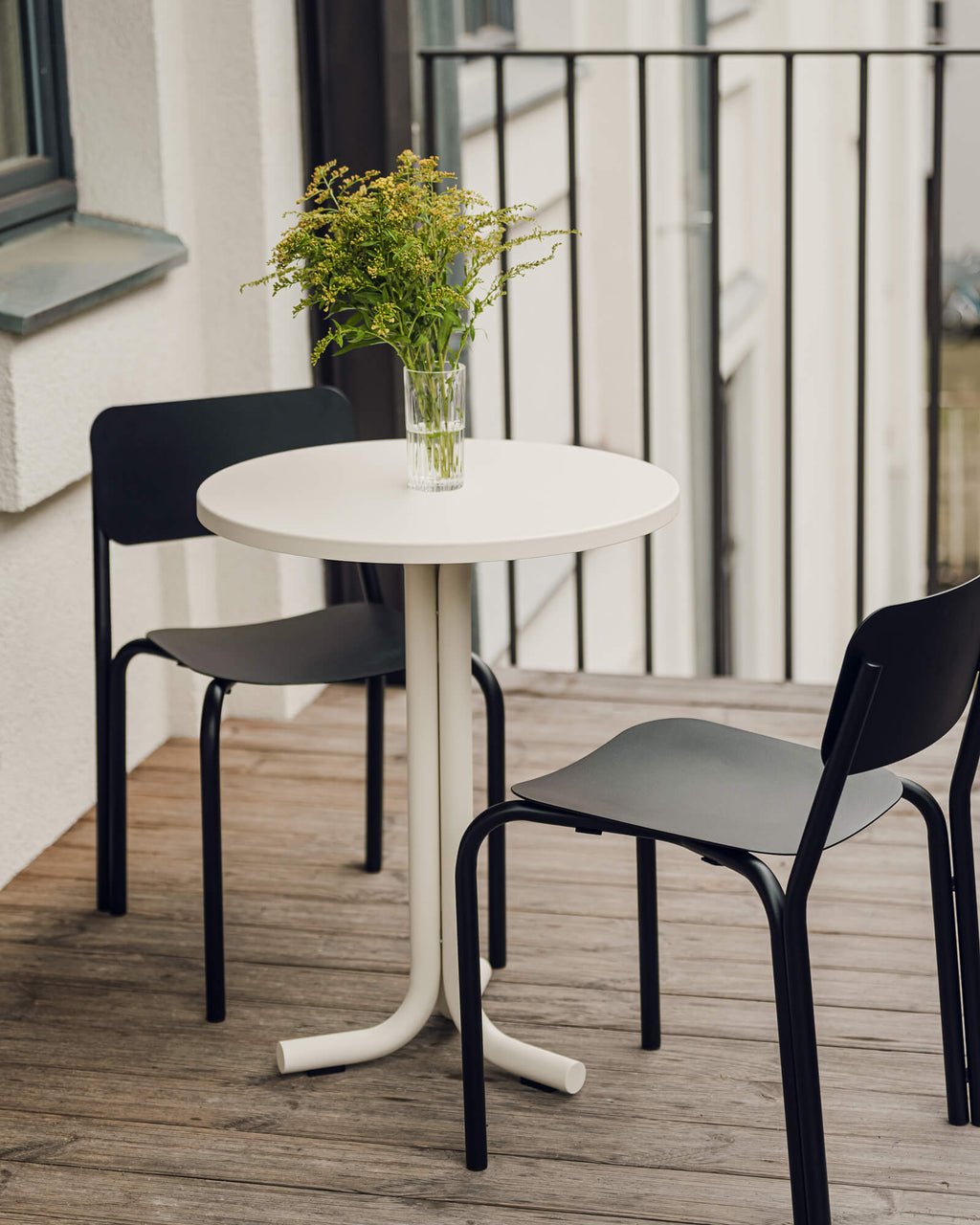 Nokk Cafe Table & 2x Kei Chair Bundle
